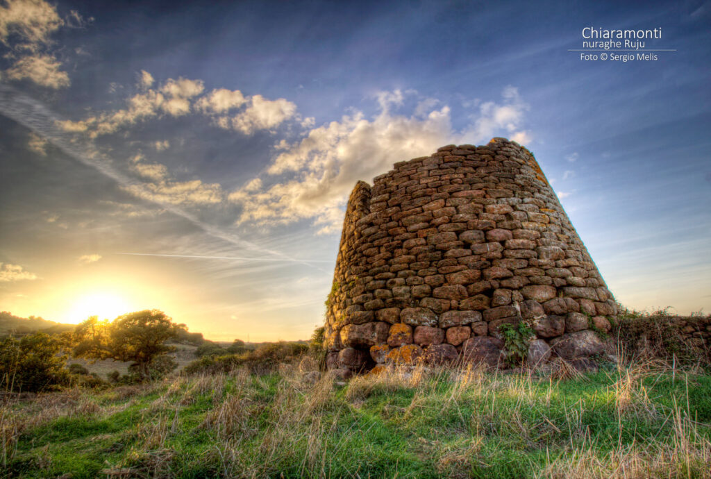 11.2 and 11a.2: Nuraghe Ruju in Chiaramonti and Nuraghe Pubattu in Erula