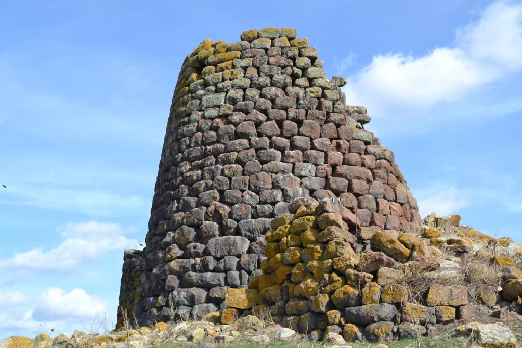 25a.2 and 26a.2: Nuraghe Burghidu in Ozieri and Nuraghe San Pietro di Sorres in Borutta