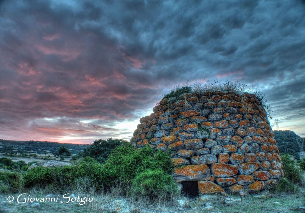 34a.2 and 34b.2: Giant's tomb of Aidu and Nuraghe Accas - Cossoine