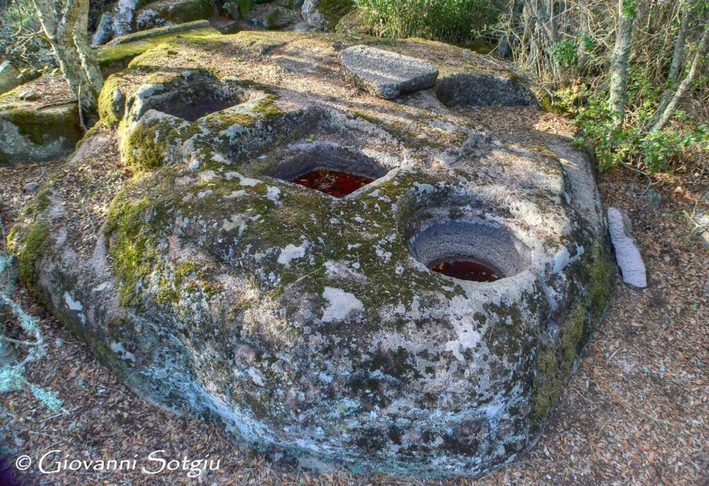 28.2 and 29.2: Nuraghe Fronte Mola and Ceremonial Altar Monte ‘e Mesu - Thiesi