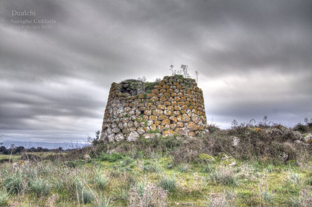 53.2 and 54.2: Nuraghe Caddaris in Dualchi and Nuraghe Tolinu in Noragugume