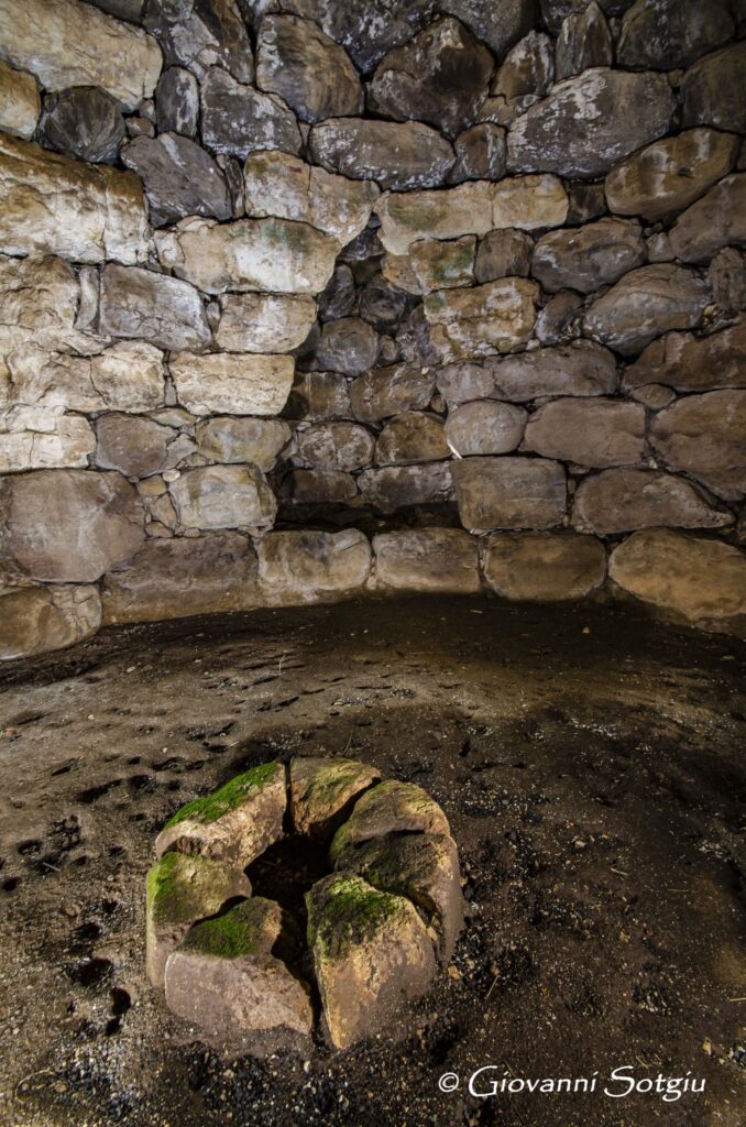 The giant's tombs in legend